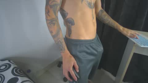 Snapshot of sem_alas chatting on March 7, 2025, 3:19 am sem_alas online show from March 7, 2025, 3:19 am