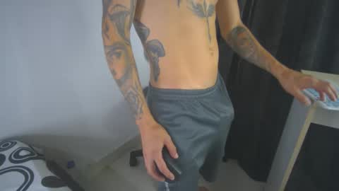 Snapshot of sem_alas chatting on March 8, 2025, 4:01 am sem_alas online show from March 8, 2025, 4:01 am