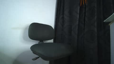 Snapshot of sem_alas chatting on October 18, 2025, 5:10 am sem_alas online show from October 18, 2025, 5:10 am