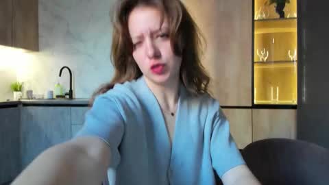 Ami online show from October 18, 2025, 9:10 am