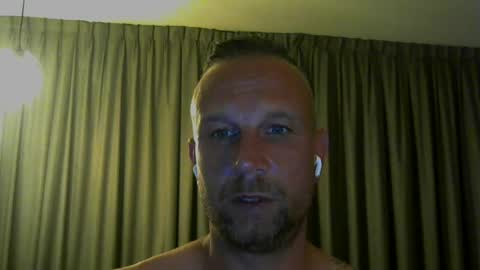 Snapshot of sence08 chatting on June 13, 2026, 8:18 pm sence08 online show from June 13, 2026, 8:18 pm