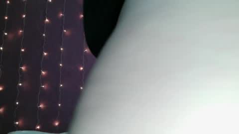 send me online show from April 22, 2026, 7:22 am