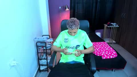 Snapshot of senior_teacher99 chatting on January 13, 2026, 12:05 am senior_teacher99 online show from January 13, 2026, 12:05 am