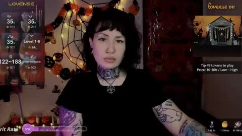 senorita_dakota online show from November 9, 2025, 9:24 pm