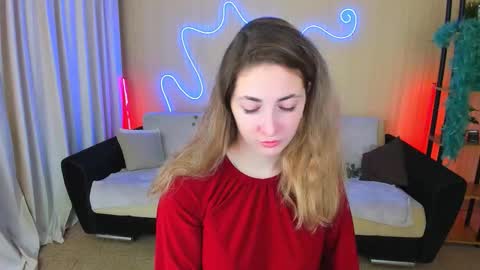 sensitiveheartt online show from October 22, 2025, 8:08 pm