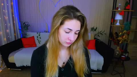 Snapshot of sensitiveheartt chatting on May 1, 2026, 7:18 pm sensitiveheartt online show from May 1, 2026, 7:18 pm
