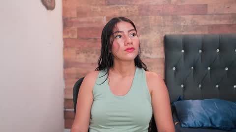 senssual_goddess online show from September 19, 2025, 4:40 pm