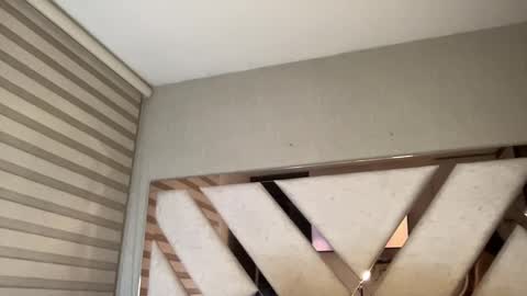 Snapshot of sensual_little_angel chatting on December 3, 2024, 7:43 am Nataly online show from December 3, 2024, 7:43 am