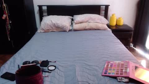 sensual_natalie online show from September 12, 2025, 1:44 pm