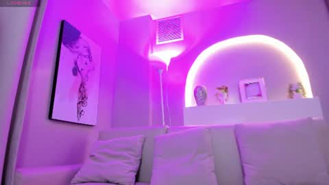 Snapshot of sensual_shanel chatting on June 11, 2026, 2:44 am sensual_shanel online show from June 11, 2026, 2:44 am