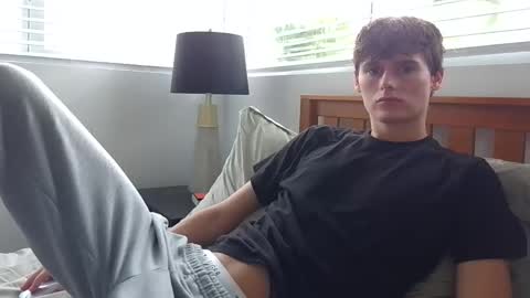 Cam online show from December 10, 2024, 7:22 pm