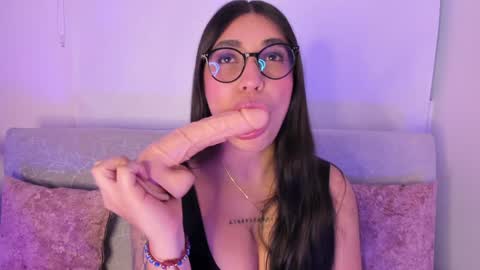 sensualhaven_ online show from January 25, 2025, 11:11 pm