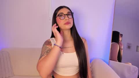 Snapshot of sensualhaven_ chatting on May 3, 2026, 6:03 pm sensualhaven_ online show from May 3, 2026, 6:03 pm