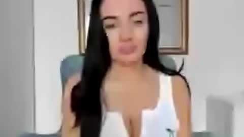 sensuallstella online show from June 18, 2026, 6:46 am
