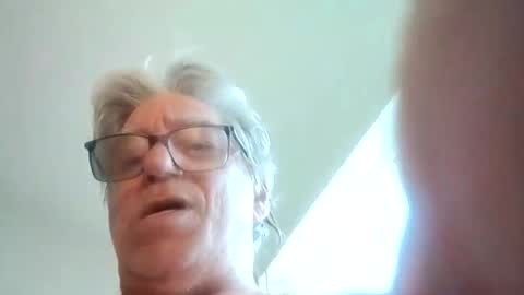 senualallnight online show from April 28, 2026, 7:19 pm