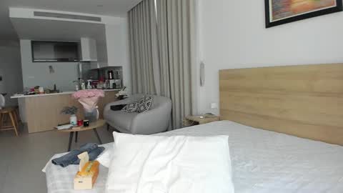 Aya online show from December 31, 2024, 3:34 am