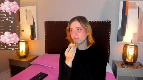 Seraphine star online show from February 19, 2026, 3:02 am