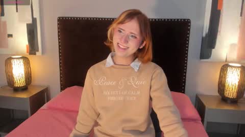 Seraphine star online show from March 27, 2026, 12:49 am