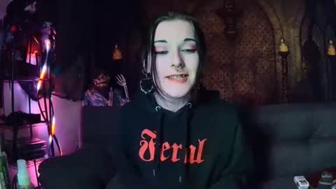 Seraphin Munster online show from October 24, 2025, 10:28 pm