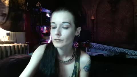 Snapshot of seraphinmunster chatting on May 22, 2026, 5:18 pm Seraphin Munster online show from May 22, 2026, 5:18 pm