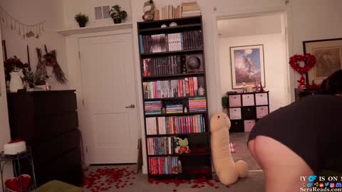 SeraReads online show from February 8, 2025, 5:51 am