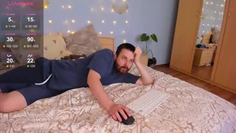 Snapshot of serdron_ chatting on January 15, 2025, 8:09 am Alisha Kevin online show from January 15, 2025, 8:09 am