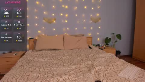 Snapshot of serdron_ chatting on February 8, 2025, 9:03 am Alisha Kevin online show from February 8, 2025, 9:03 am