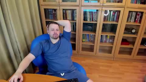 Snapshot of serdron_ chatting on March 3, 2025, 2:58 am Alisha Kevin online show from March 3, 2025, 2:58 am