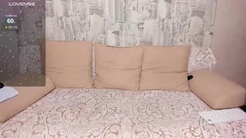 Snapshot of serdron_ chatting on September 14, 2025, 9:08 am Alisha Kevin online show from September 14, 2025, 9:08 am