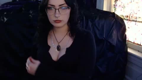 serena grey online show from March 3, 2026, 9:21 pm