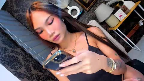 RED HARPER online show from September 23, 2025, 1:52 am