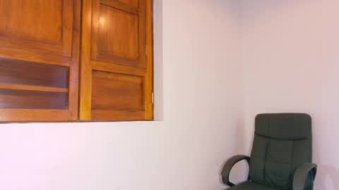  Serena online show from May 15, 2026, 11:39 am