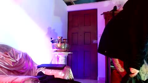 Serena Xyz online show from November 2, 2025, 5:15 pm