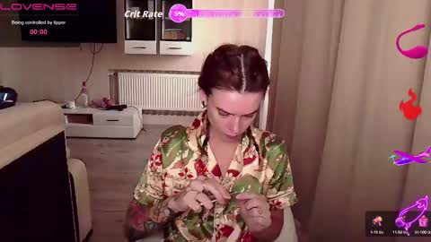 serenamilss online show from September 13, 2025, 7:19 am