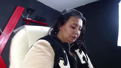 serenamystsh online show from November 3, 2025, 7:59 pm