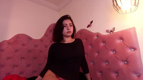  Serena  online show from December 2, 2025, 7:20 pm