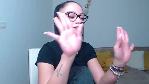 SereneSophi online show from March 5, 2025, 7:05 am