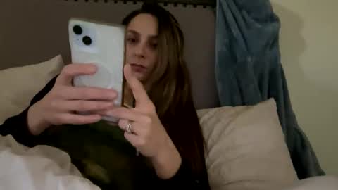 serenityroseee online show from April 18, 2026, 11:49 pm