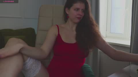 Hey Guys and Girls non-binary personalities  Im Sereta online show from December 4, 2024, 10:35 am