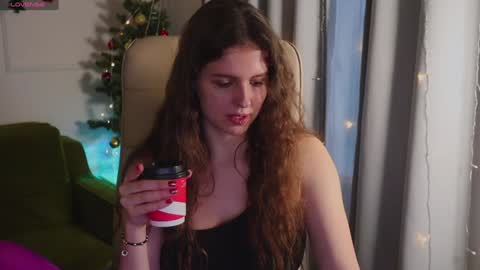 Hey Guys and Girls non-binary personalities  Im Sereta online show from January 3, 2025, 10:41 am