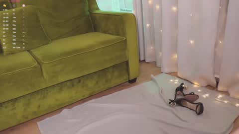 Hey Guys and Girls non-binary personalities  Im Sereta online show from March 9, 2025, 6:43 pm