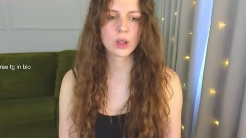 Hey Guys and Girls non-binary personalities  Im Sereta online show from March 10, 2025, 10:37 am