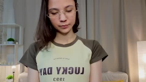 Melissa online show from April 20, 2026, 7:04 pm