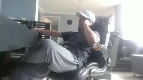 Snapshot of serioyhetero19 chatting on February 14, 2025, 5:25 pm hetero serio discreto online show from February 14, 2025, 5:25 pm