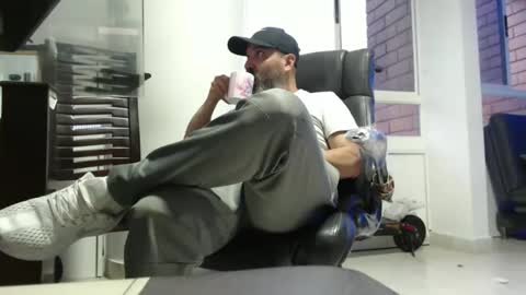 Snapshot of serioyhetero19 chatting on March 16, 2026, 11:09 pm hetero serio discreto online show from March 16, 2026, 11:09 pm