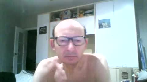 Snapshot of serrano49 chatting on June 11, 2026, 12:32 am serrano49 online show from June 11, 2026, 12:32 am