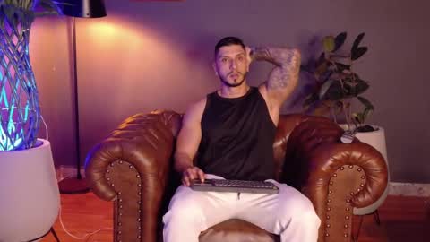 HEY IM SETH online show from October 7, 2025, 6:27 pm