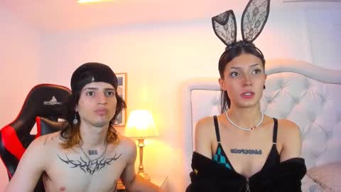 sett_and_gwen online show from December 11, 2024, 8:28 pm