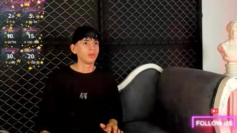 sett_and_gwen online show from January 4, 2025, 7:03 am