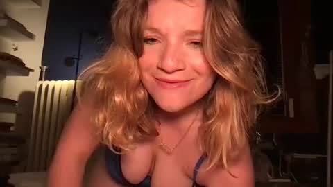 seturselfonfyre online show from October 18, 2025, 6:16 am